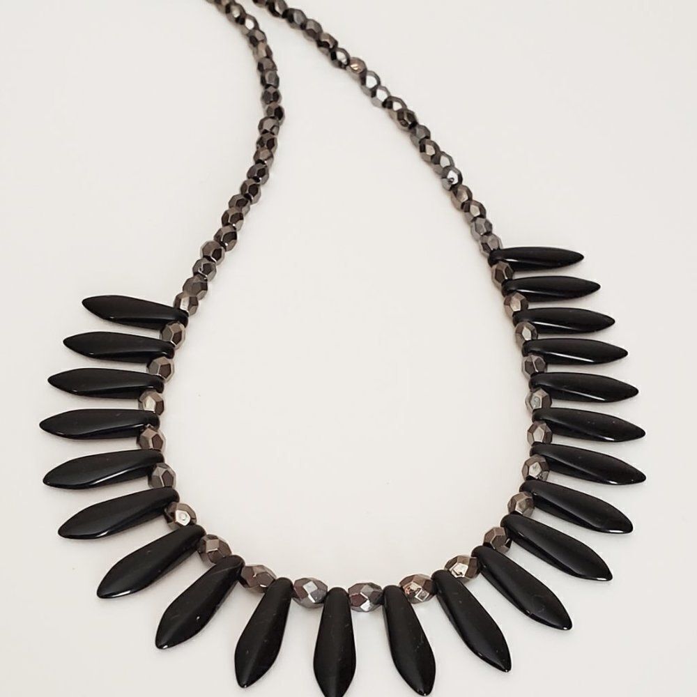 Black dagger necklace! Handmade (NEW)